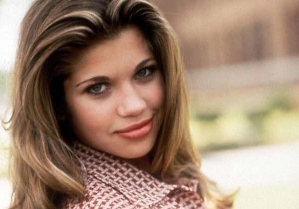 Το &quot;Topanga Hair&quot; Trend θα σε μεταμορφώσει σε &#039;90s Sitcom Star αυτό το καλοκαίρι