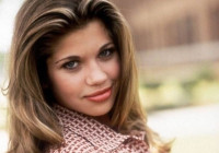 Το "Topanga Hair" Trend θα σε μεταμορφώσει σε '90s Sitcom Star αυτό το καλοκαίρι