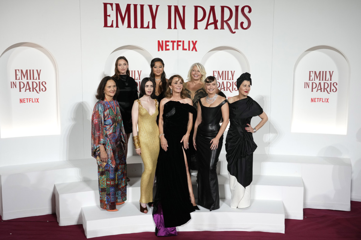 Emily in Paris: Η 5η σεζόν θα μας παρουσιάσει έναν νέο βασιλικό χαρακτήρα