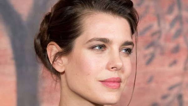 Charlotte Casiraghi: Το αθόρυβο διαζύγιο και ο νέος έρωτας της γαλαζοαίματης του Μονακό