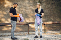 Ημέρα της Γης: Γιατί να μην βγεις για ένα waste walk;