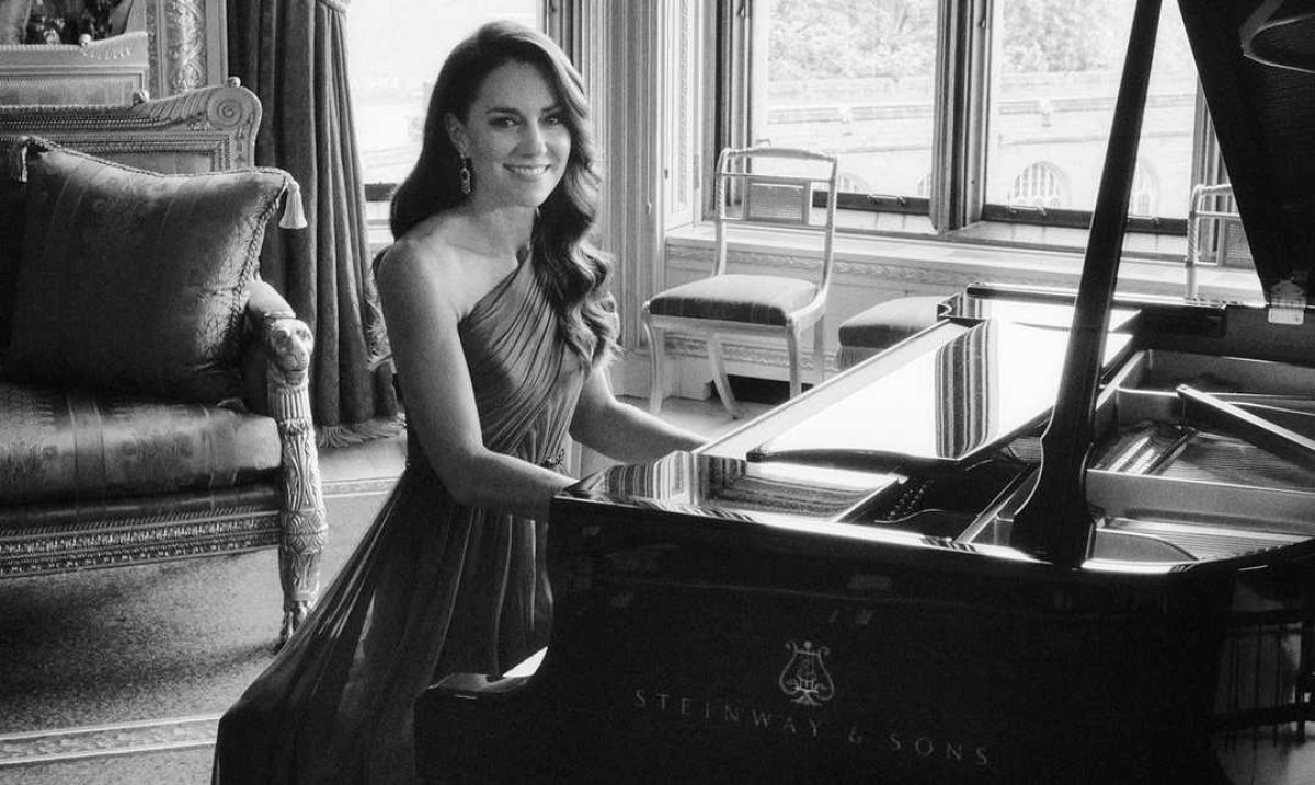 Kate Middleton: Χαμός στα social με fans που πιστεύουν ότι υποδύθηκε ότι έπαιζε πιάνο στην εμφάνιση της στον τελικό της Eurovision