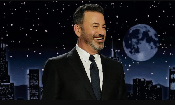 Oscars 2023: Ο Jimmy Kimmel προωθεί τη φετινή τελετή και διακωμωδεί τον Tom Cruise
