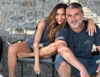 Βασίλης Μπισμπίκης: Η ζωή του με τη Δέσποινα Βανδή, η καψούρα που δεν τελειώνει και η συνείδησή του