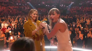 Βραβεία Grammy 2024: Το ρεκόρ, αλλά και η απρέπεια της Taylor Swift, που συζητήθηκε πολύ