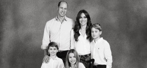 Kate και William: Στη φετινή οικογενειακή κάρτα «βασίλισσα» είναι η Charlotte