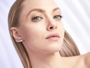 Amanda Seyfried for Lancôme Rénergie H.P.N. 300-Peptide Cream