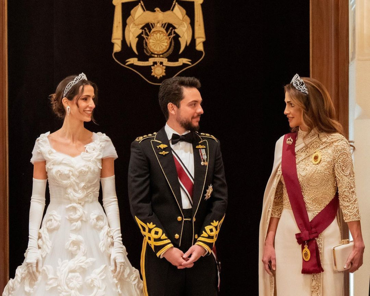 Βασίλισσα Ράνια, πριγκίπισσα Rajwa και Kate: Οι εντυπωσιακές εμφανίσεις στη δεξίωση του γάμου