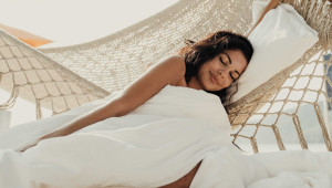 6 συμβουλές για να κοιμάσαι καλύτερα το καλοκαίρι